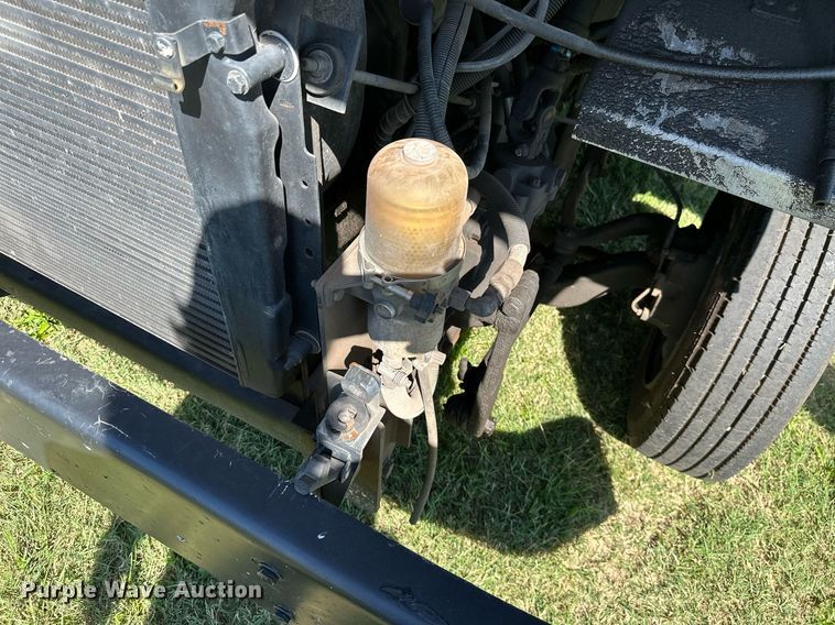 image for item DM6498 1997 Freightliner MT45  delivery truck