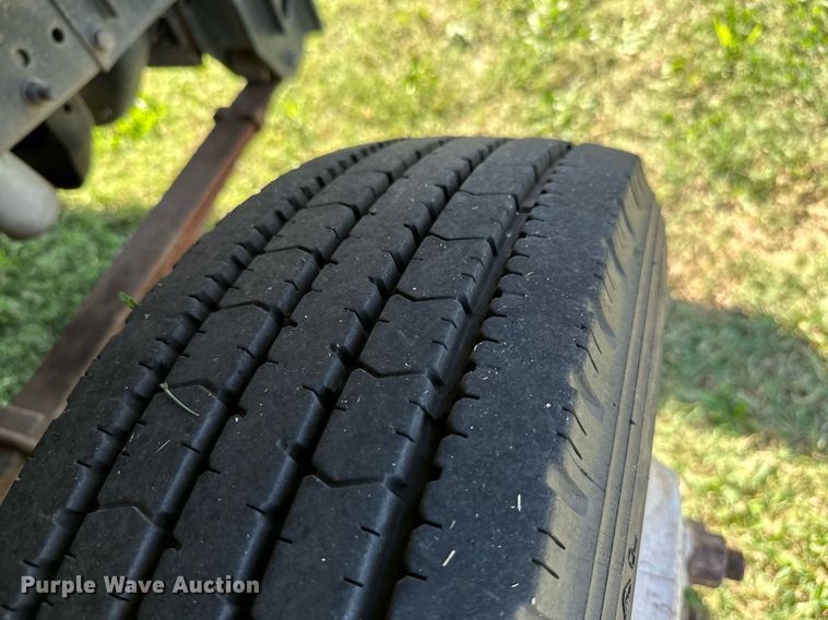 image for item DM6498 1997 Freightliner MT45  delivery truck