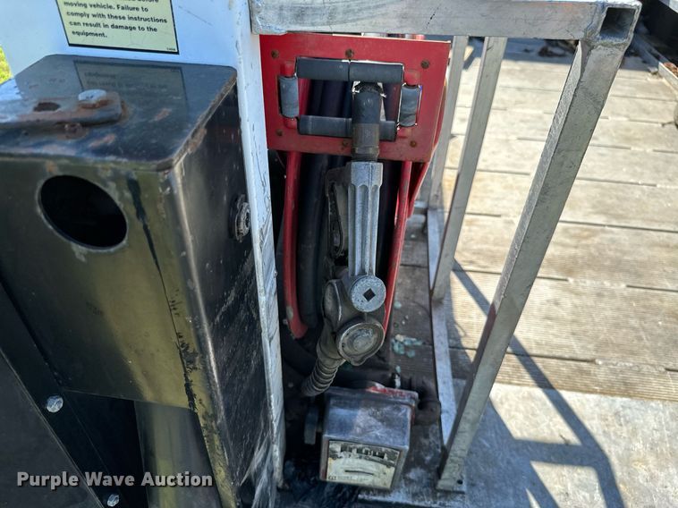 image for item DM6499 2005 Ford F350 Super Duty XL  utility bed pickup truck