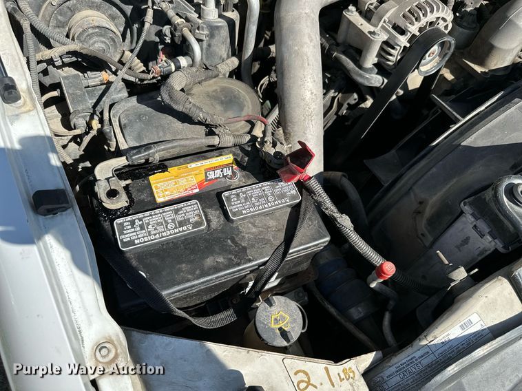 image for item DM6499 2005 Ford F350 Super Duty XL  utility bed pickup truck