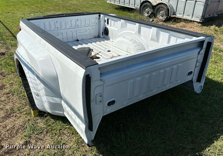 image for item DM6500 2022 Ford F350 Super Duty  pickup truck bed
