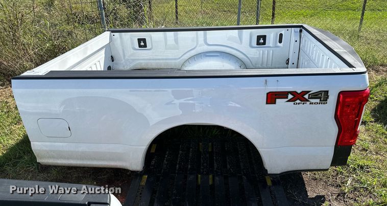 image for item DM6501 2018 Ford F250 Super Duty  pickup truck bed