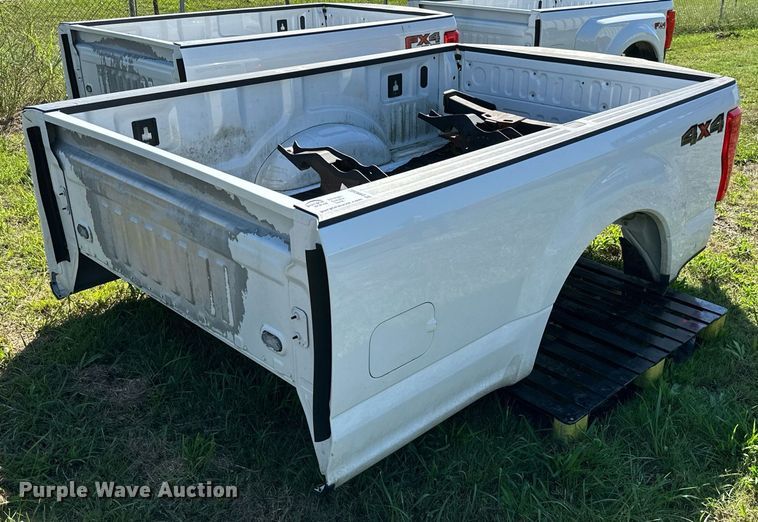 image for item DM6502 2018 Ford F250 Super Duty  pickup truck bed