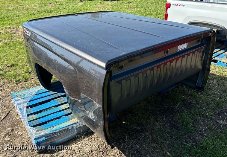 image for item DM6506 2015 Chevrolet Silverado 2500  pickup truck bed