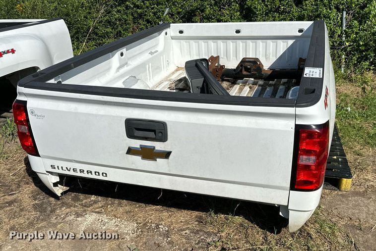 image for item DM6509 2015 Chevrolet Silverado 2500  pickup truck bed