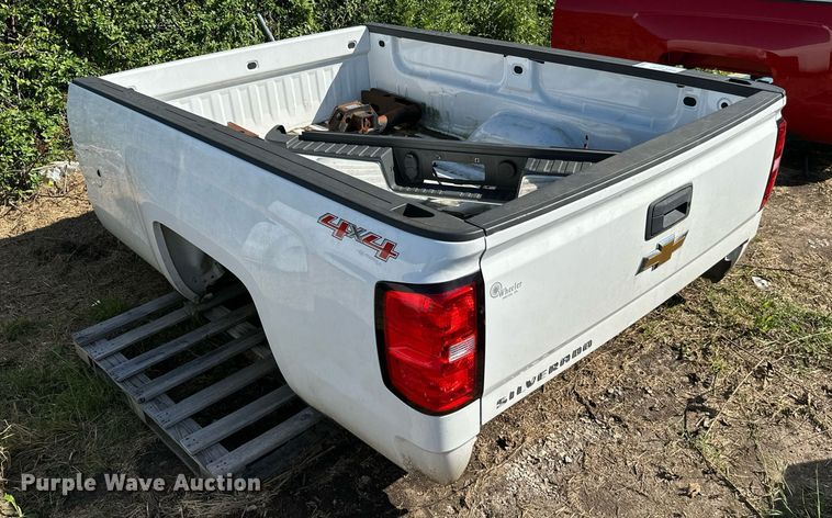 image for item DM6509 2015 Chevrolet Silverado 2500  pickup truck bed