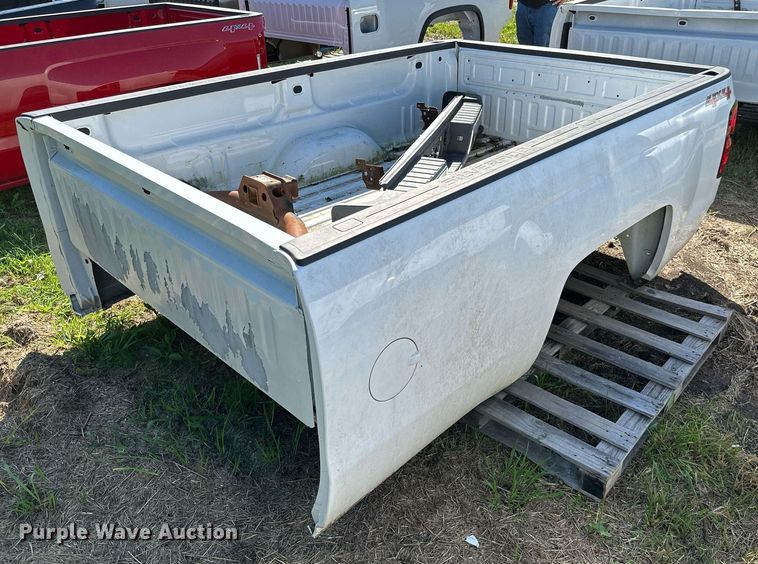 image for item DM6509 2015 Chevrolet Silverado 2500  pickup truck bed