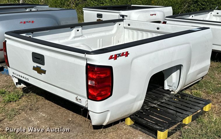 image for item DM6510 2015 Chevrolet Silverado 2500  pickup truck bed