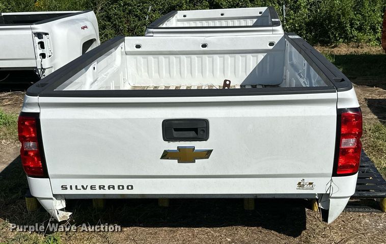 image for item DM6510 2015 Chevrolet Silverado 2500  pickup truck bed