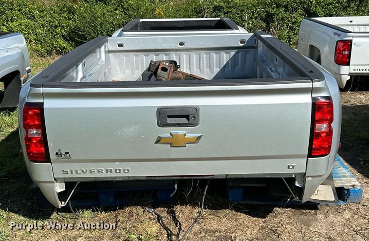 image for item DM6511 2015 Chevrolet Silverado 2500  pickup truck bed