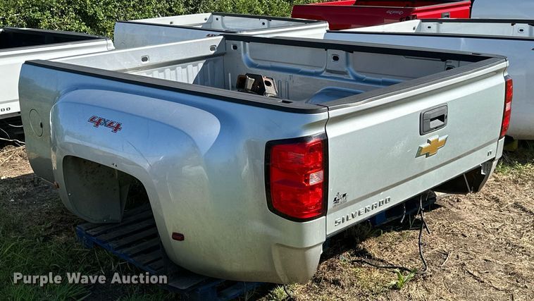 image for item DM6511 2015 Chevrolet Silverado 2500  pickup truck bed