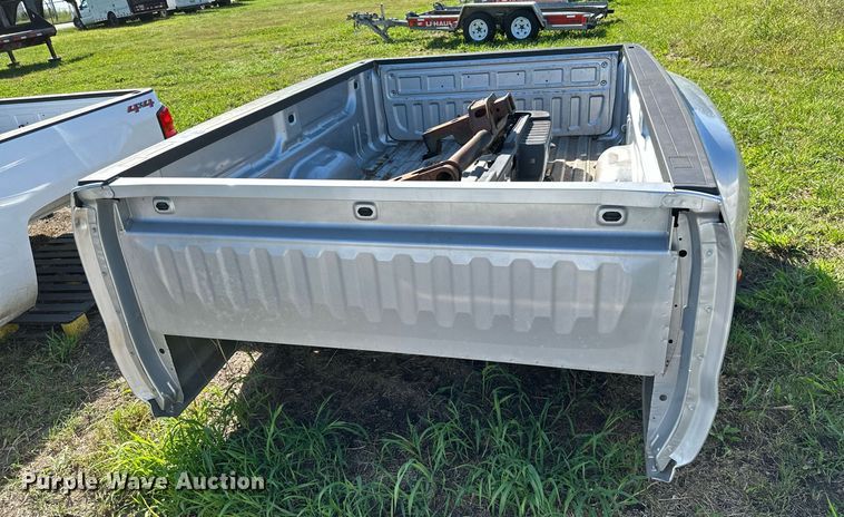 image for item DM6511 2015 Chevrolet Silverado 2500  pickup truck bed