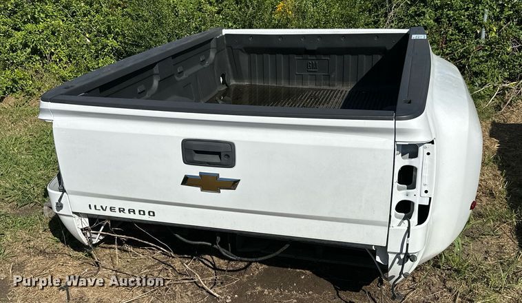 image for item DM6512 2015 Chevrolet Silverado 3500  pickup truck bed