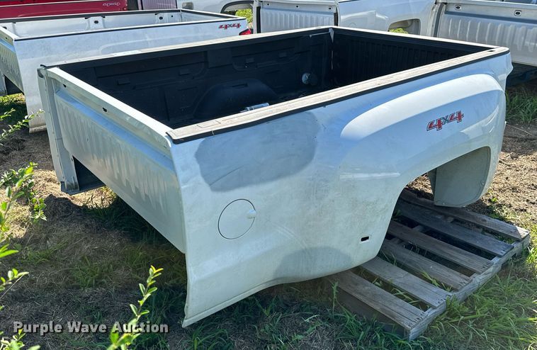 image for item DM6512 2015 Chevrolet Silverado 3500  pickup truck bed