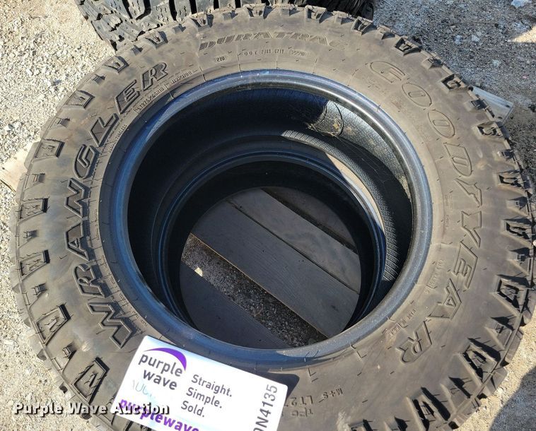 image for item DN4135 (4) Goodyear Wrangler LT275/65R18