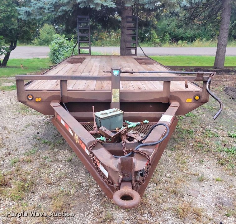 image for item DN4136 2002 PJ  equipment trailer