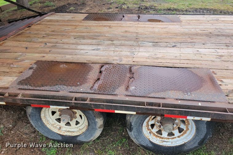 image for item DN4136 2002 PJ  equipment trailer