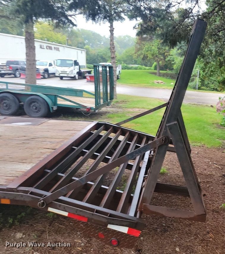 image for item DN4136 2002 PJ  equipment trailer