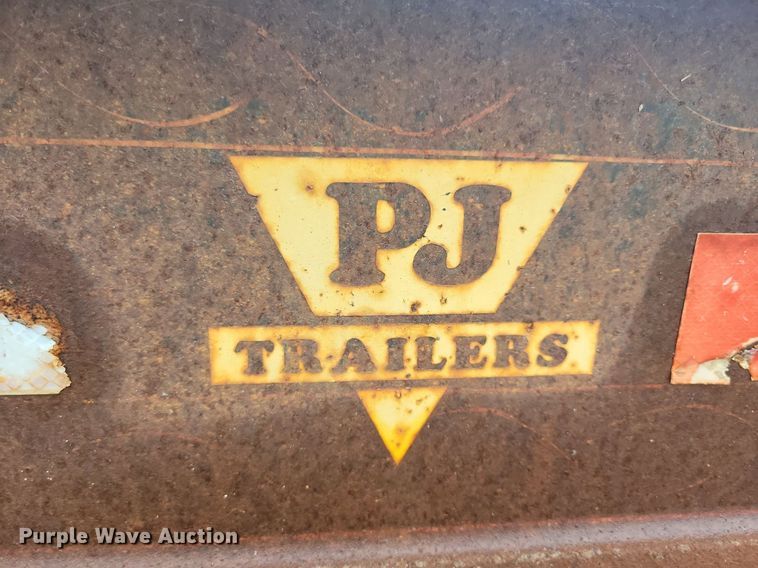 image for item DN4136 2002 PJ  equipment trailer