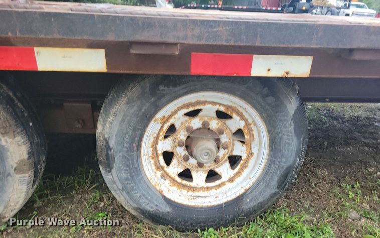 image for item DN4136 2002 PJ  equipment trailer