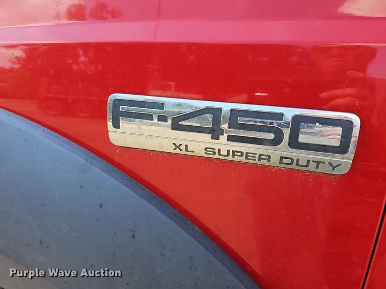 image for item DN8724 2006 Ford F450 Super Duty XL  flatbed truck