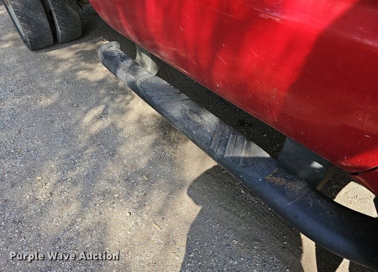 image for item DN8724 2006 Ford F450 Super Duty XL  flatbed truck