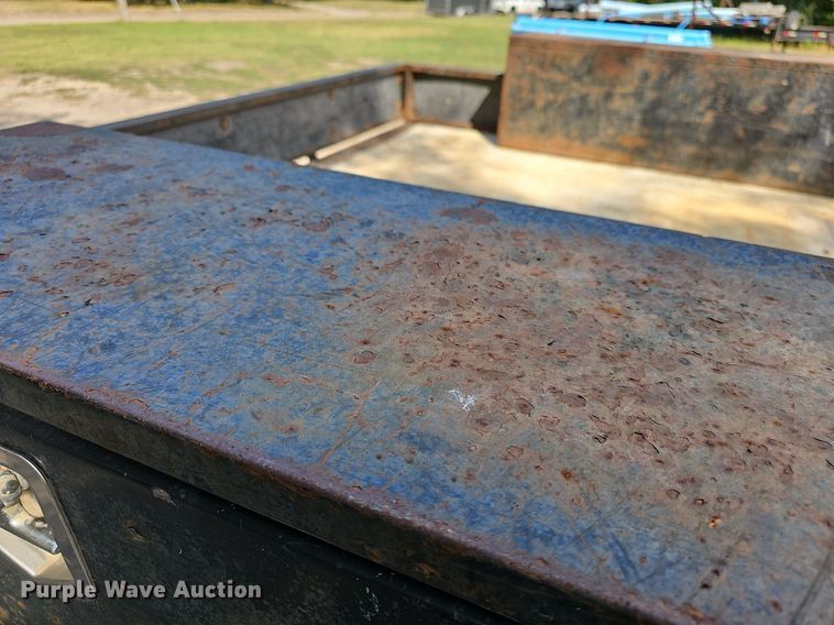 image for item DN8724 2006 Ford F450 Super Duty XL  flatbed truck