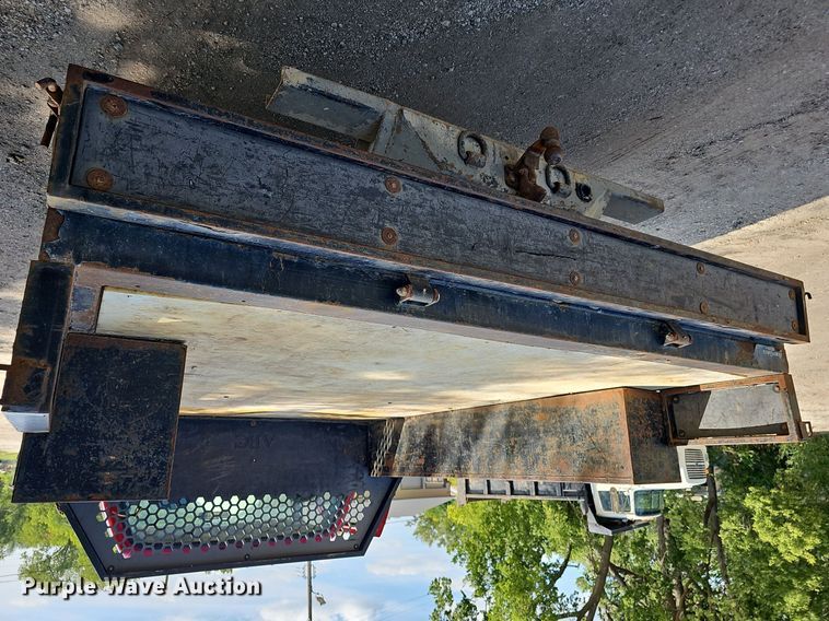 image for item DN8724 2006 Ford F450 Super Duty XL  flatbed truck