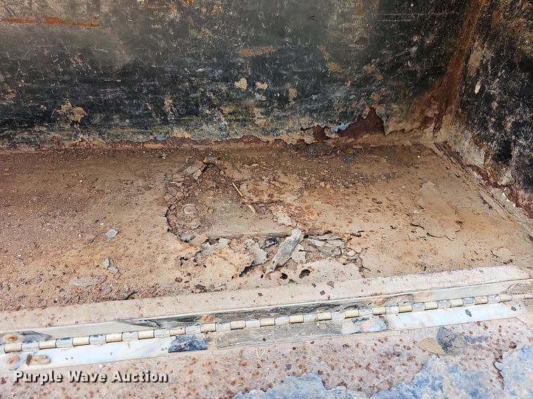 image for item DN8724 2006 Ford F450 Super Duty XL  flatbed truck