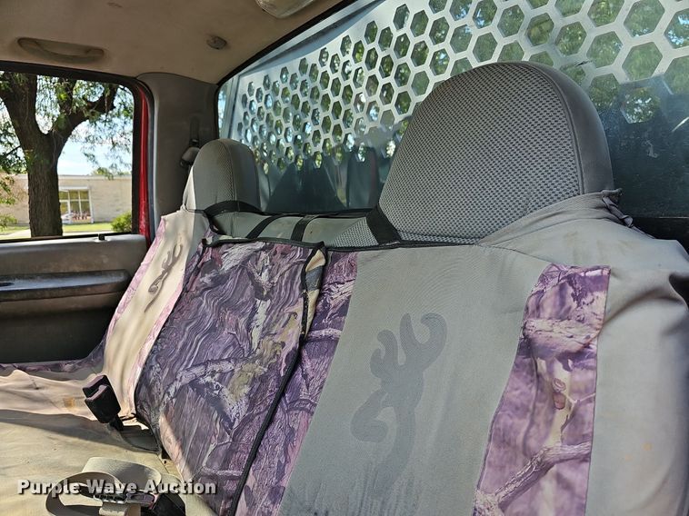 image for item DN8724 2006 Ford F450 Super Duty XL  flatbed truck