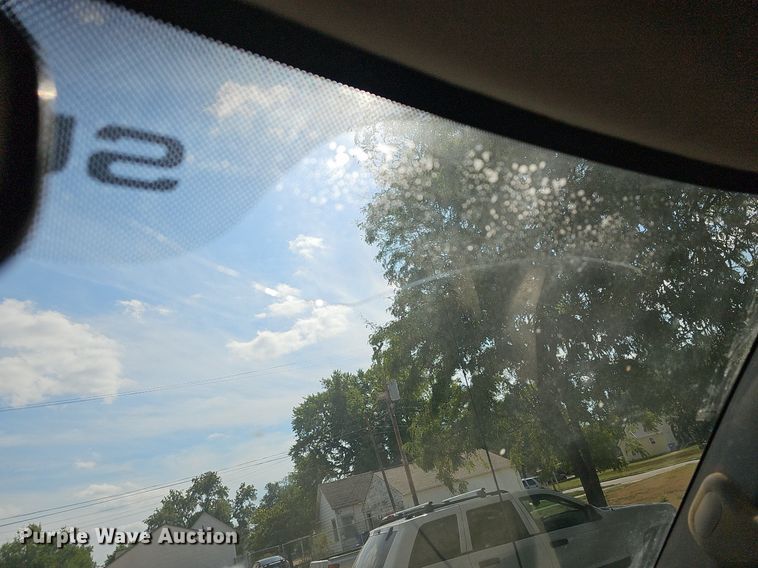 image for item DN8724 2006 Ford F450 Super Duty XL  flatbed truck