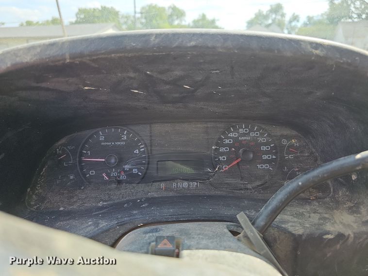 image for item DN8724 2006 Ford F450 Super Duty XL  flatbed truck