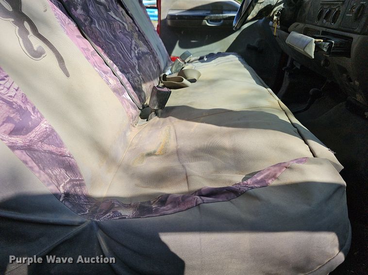 image for item DN8724 2006 Ford F450 Super Duty XL  flatbed truck