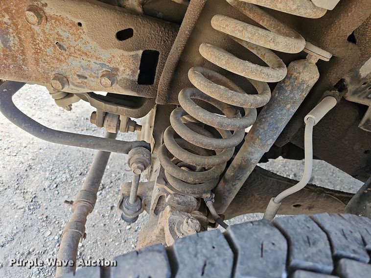 image for item DN8724 2006 Ford F450 Super Duty XL  flatbed truck