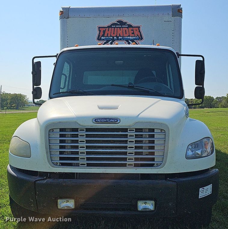 image for item DN8736 2007 Freightliner Business Class M2  box truck