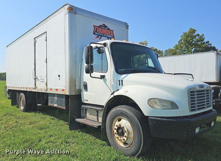 image for item DN8736 2007 Freightliner Business Class M2  box truck