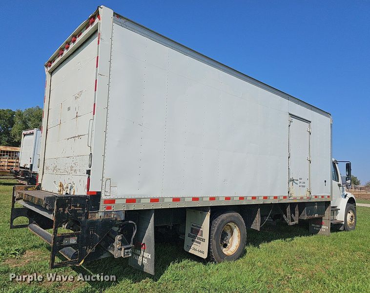 image for item DN8736 2007 Freightliner Business Class M2  box truck