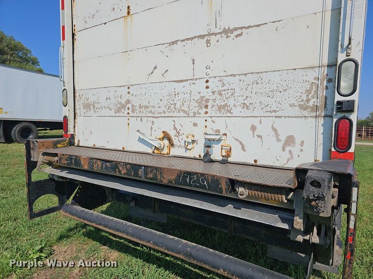 image for item DN8736 2007 Freightliner Business Class M2  box truck