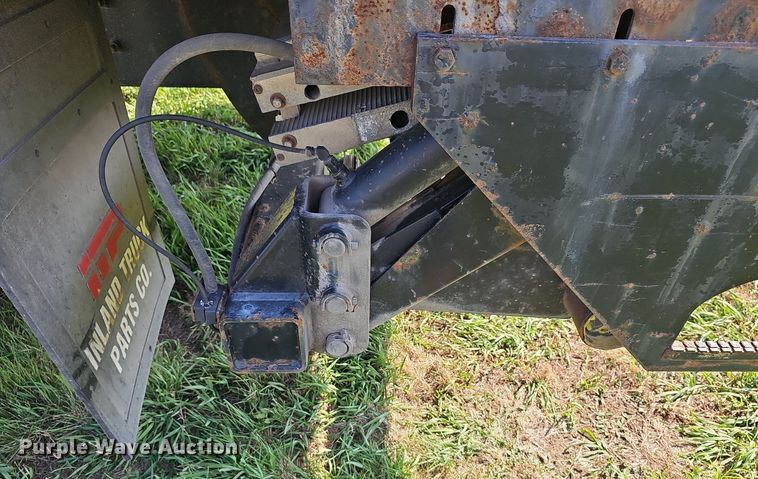 image for item DN8736 2007 Freightliner Business Class M2  box truck