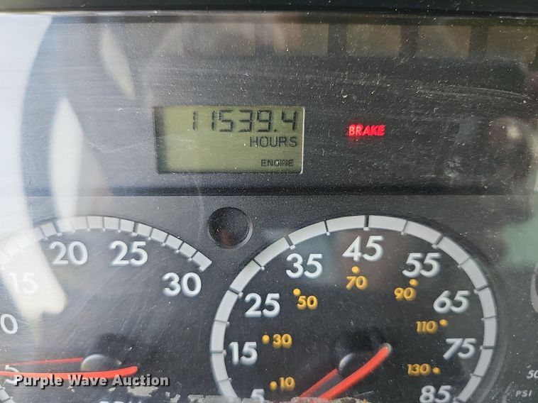 image for item DN8736 2007 Freightliner Business Class M2  box truck