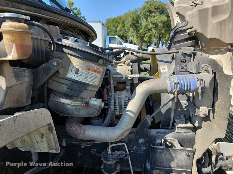 image for item DN8736 2007 Freightliner Business Class M2  box truck