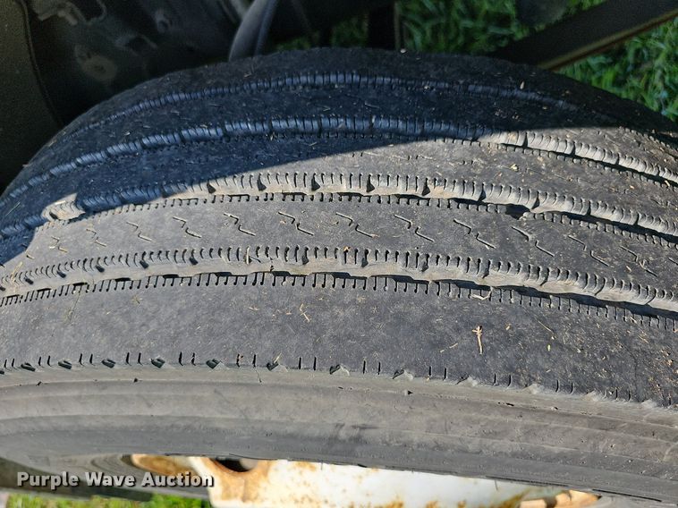 image for item DN8736 2007 Freightliner Business Class M2  box truck