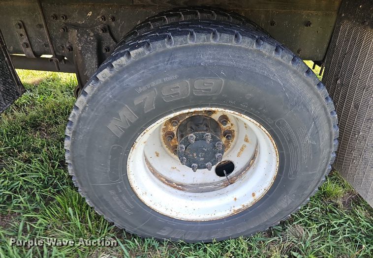 image for item DN8736 2007 Freightliner Business Class M2  box truck