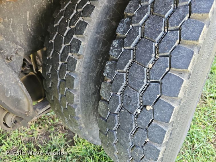 image for item DN8736 2007 Freightliner Business Class M2  box truck