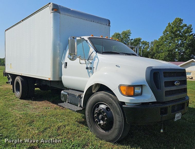 image for item DN8738 2005 Ford F750 Super Duty XL  box truck