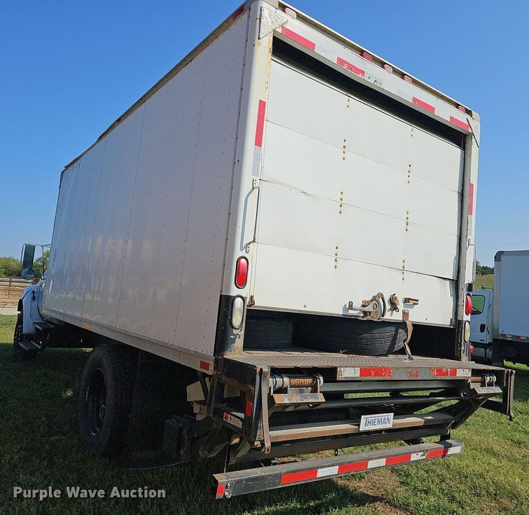 image for item DN8738 2005 Ford F750 Super Duty XL  box truck