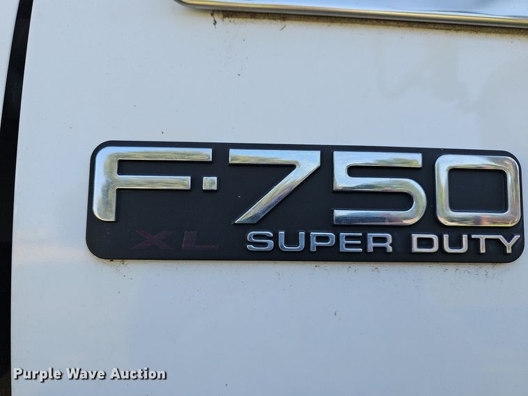image for item DN8738 2005 Ford F750 Super Duty XL  box truck
