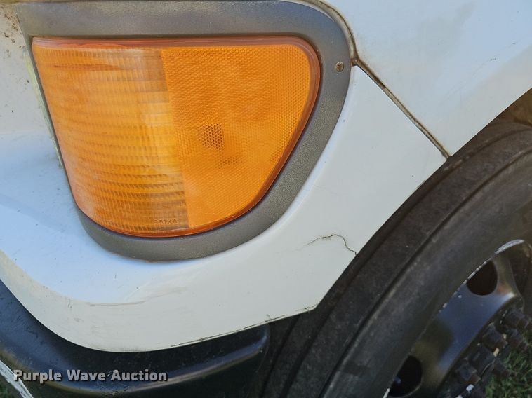 image for item DN8738 2005 Ford F750 Super Duty XL  box truck