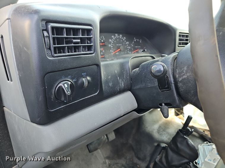 image for item DN8738 2005 Ford F750 Super Duty XL  box truck