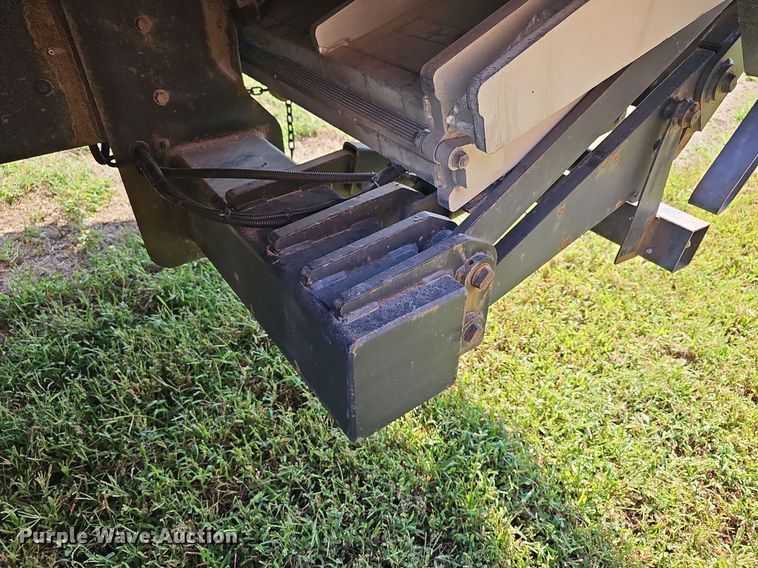 image for item DN8738 2005 Ford F750 Super Duty XL  box truck